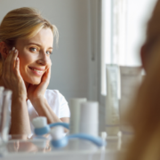 Perché Ultherapy® si distingue dai trattamenti laser e dalla radiofrequenza? Trattamento Ultherapy per il ringiovanimento cutaneo